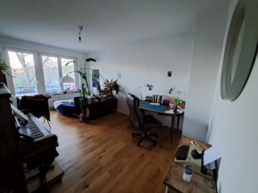 Flat Plänterwald Platanenweg - wohn_arbeitszimmer mit balkon