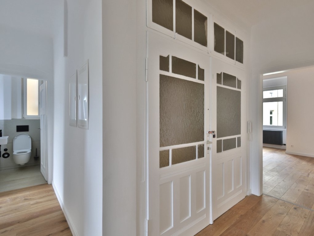 Altbauliebhaber aufgepasst! Große, sanierte Wohnung mit Balkon und EBK – Freiligrathstr. 31, 70372 Stuttgart Bad Cannstatt – Vorschaubild 7