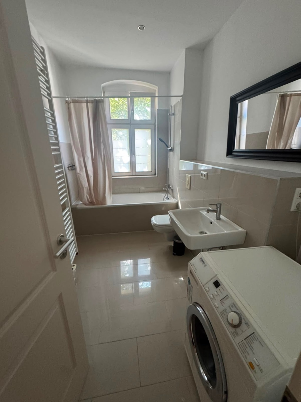 Zweitwohnsitz, Prenzlauer Berg, Balkon, Badewanne – Schönfliessenstrasse 1, 10439 Berlin Prenzlauer Berg – Vorschaubild 2