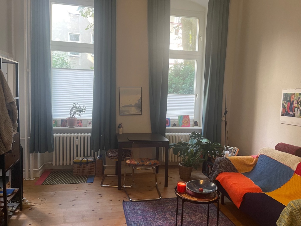 Beautiful and calm waterside 1 bed apartment on Landwehr Canal – Wildenbruchplatz, 12045 Berlin Neukölln – Vorschaubild 3