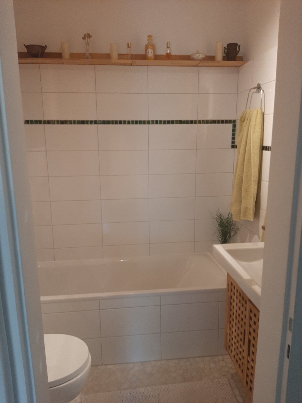 1 Monat schöne Terrassenwohnung ---VERGEBEN nicht mehr anschreiben – Klein Flottbeker Weg 26, 22605 Hamburg Othmarschen – Vorschaubild 4