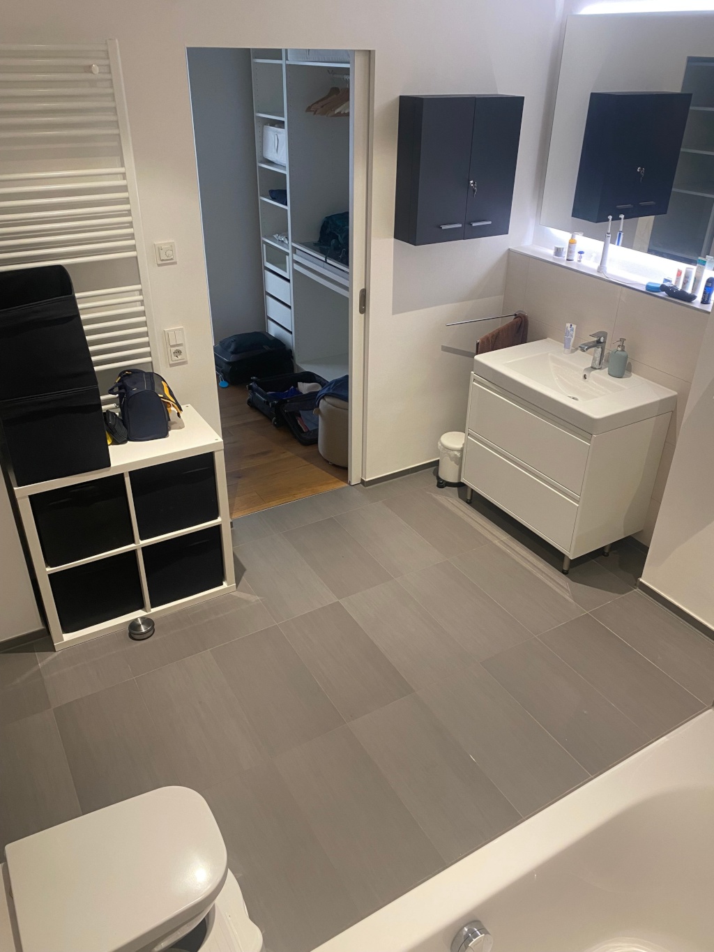 Helle 2 1/2 Zimmer Wohnung in Neubau, teilmöbeliert, direkt am Dresdner Zwinger – Am Schießhaus 8C, 1067 Dresden Dresden – Vorschaubild 5