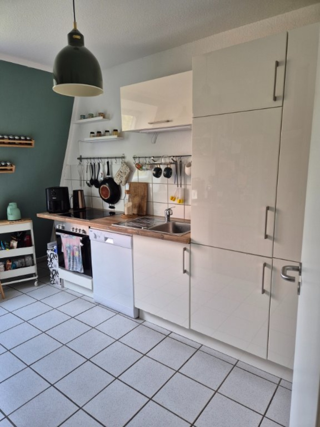 Helle und ruhige Maisonette-Wohnung zur Zwischenmiete (09.09. – 30.09.2026) – Ebernburgweg 47, 50739 Köln Nippes – Vorschaubild 11
