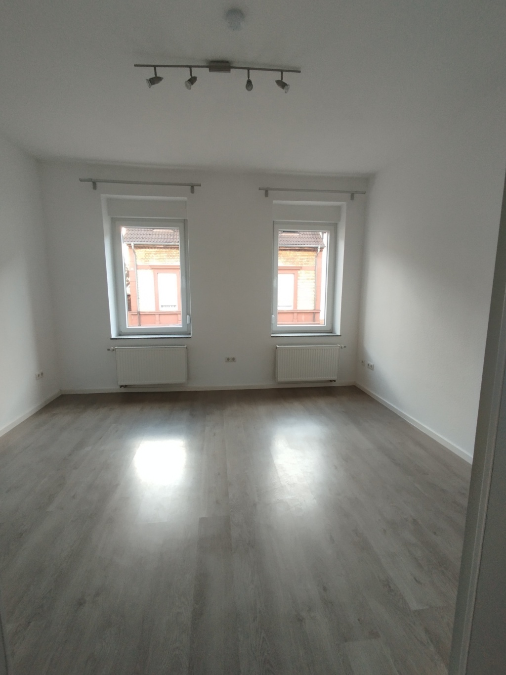 Schöne helle 3-Zimmer-Wohnung mit Garten
