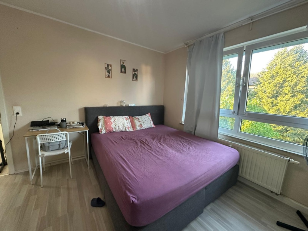 Wir vermieten 2 Zimmer in einer 3-Zimmer-Wohnung für 2,5 Monate zur Untermiete.Nur für Frauen Oder Ehepaar (Ehemann & Ehefrau) – Altenessenerstr, 45326 Essen Altenessen – Vorschaubild 6