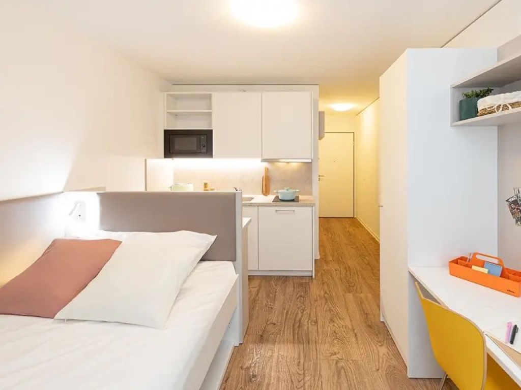 Studio S Zimmer im Yugo Navale – Aug. bis 23.09. – Nachmieter gesucht – Hammer Straße, 22041 Hamburg Wandsbek – Vorschaubild 2