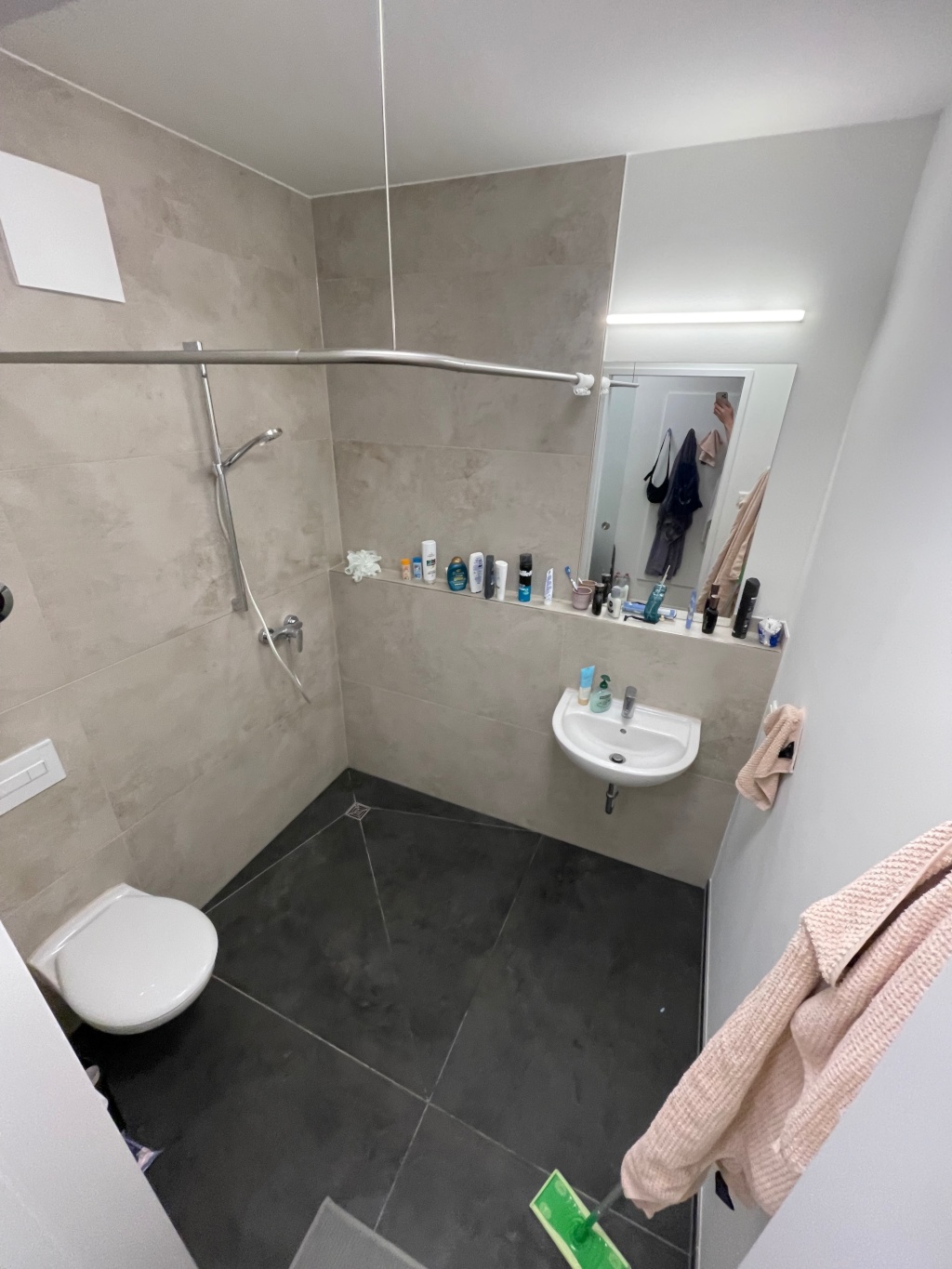 Möbliertes 18 m2 Studio-Apartment zur Untermiete (01.09. – 30.12.) in Berlin-Wedding – Osloerstraße, 13347 Berlin Wedding – Vorschaubild 3