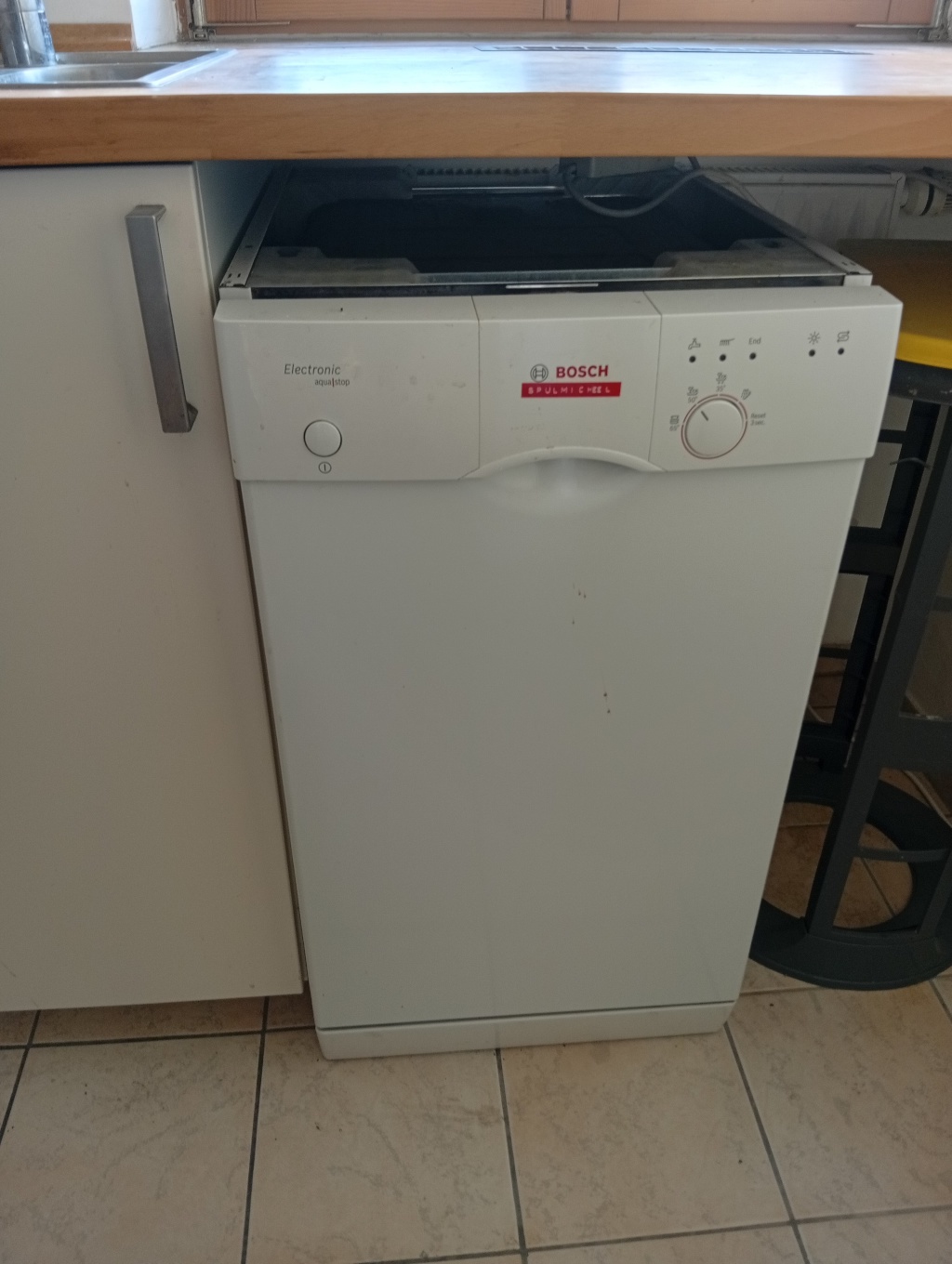 Freundliche und helle 3-Zi-Wohnung in Bad Cannstatt – Saarstr, 70374 Stuttgart Bad Cannstatt – Vorschaubild 4