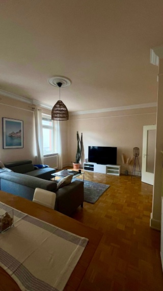Ad image: Schöne möblierte Altbauwohnung mit Balkon in Frankfurt-Niederrad – befristete Untervermietung