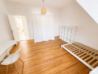 Anzeigenbild: Neu gründende WG – hochwertig möbliertes Zimmer direkt ggü Campus