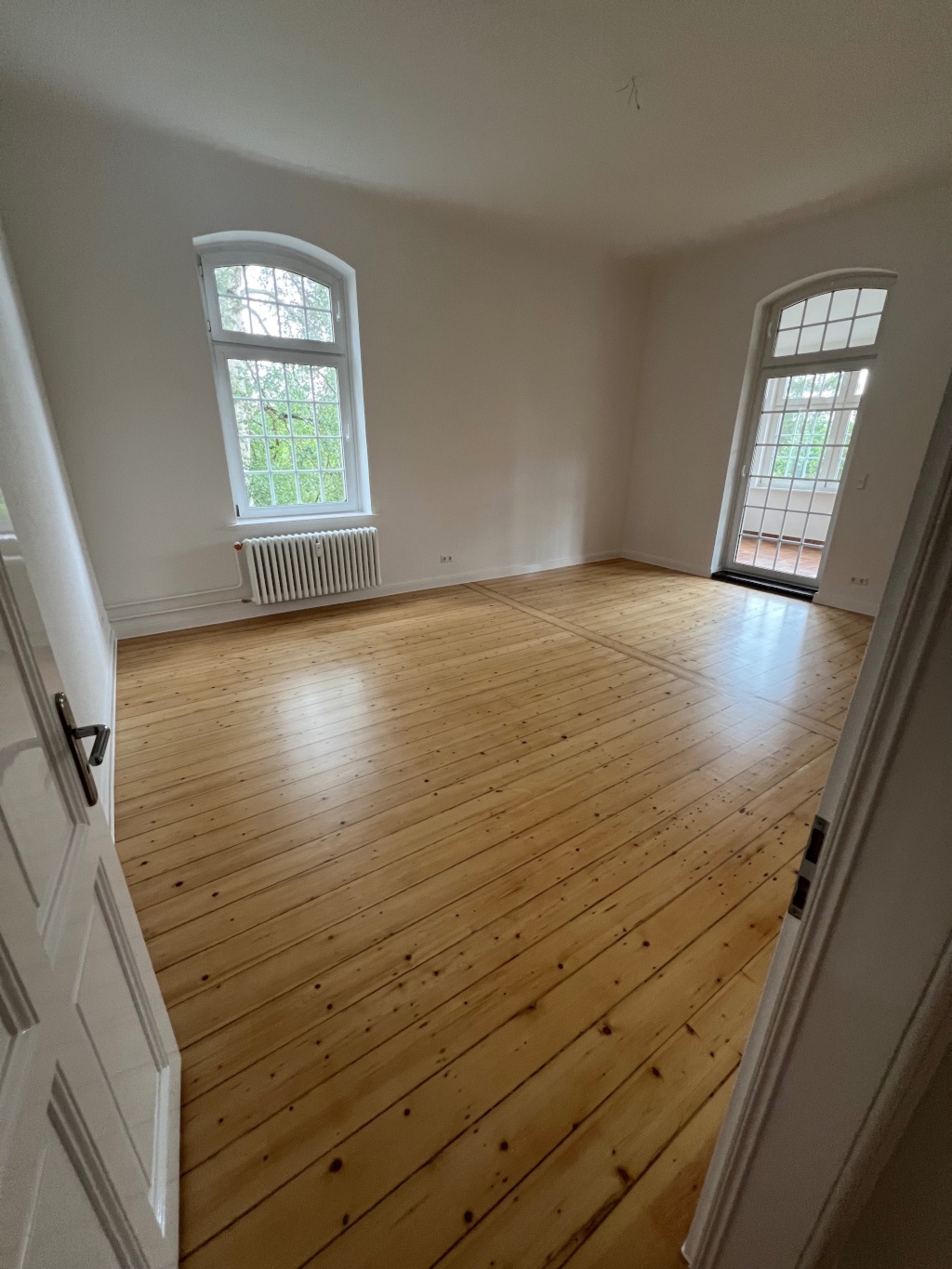 schöne möblierte 2-Zimmer-Wohnung mit Wintergarten – Friedländer Weg, 37085 Göttingen Oststadt – Vorschaubild 3