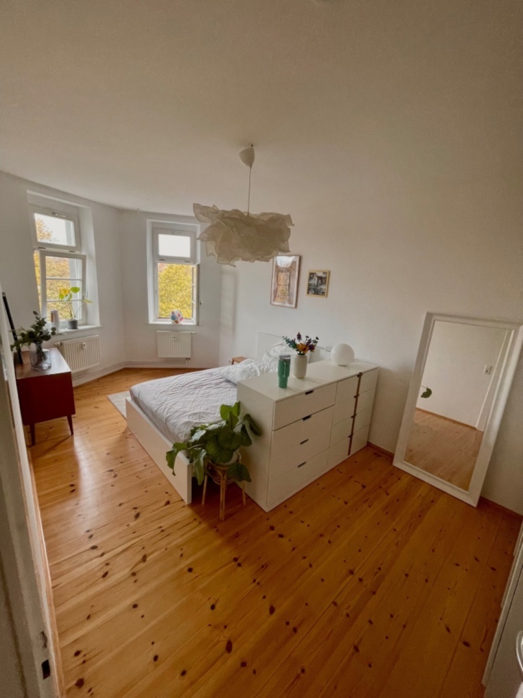 Schöne möblierte Wohnung direkt an der Elbe – Käthe-Kollwitz-Ufer, 1307 Dresden Johannstadt – Vorschaubild 5