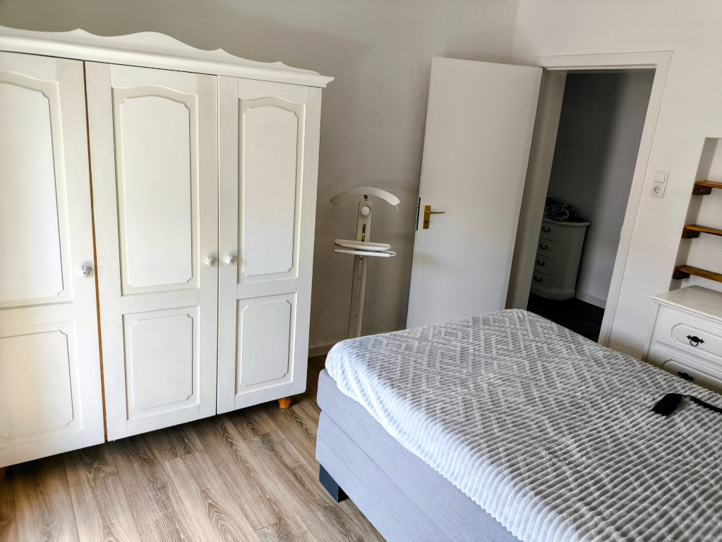 Perfekt für Master-Studierende: Hochwertig möblierte 3-Zi.-Wohnung nahe HSB (Ideal als 2er-WG)Die Wohnung wird für einen festen Zeitraum von exakt 2 Jahren vermietet – Euckenstraße, 28201 Bremen Neustadt – Vorschaubild 3