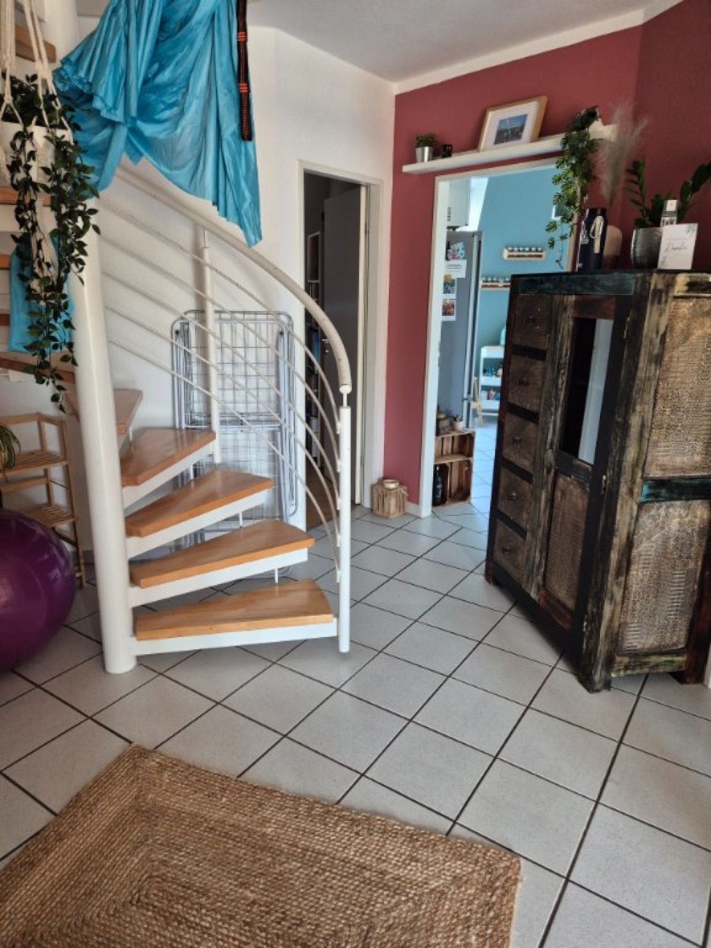 Helle und ruhige Maisonette-Wohnung zur Zwischenmiete (09.09. – 30.09.2026)