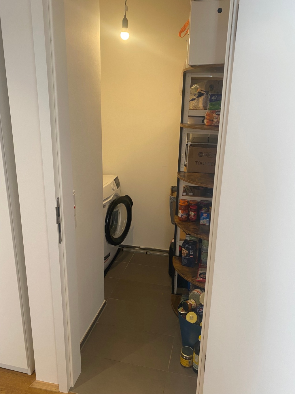 Helle 2 1/2 Zimmer Wohnung in Neubau, teilmöbeliert, direkt am Dresdner Zwinger – Am Schießhaus 8C, 1067 Dresden Dresden – Vorschaubild 10