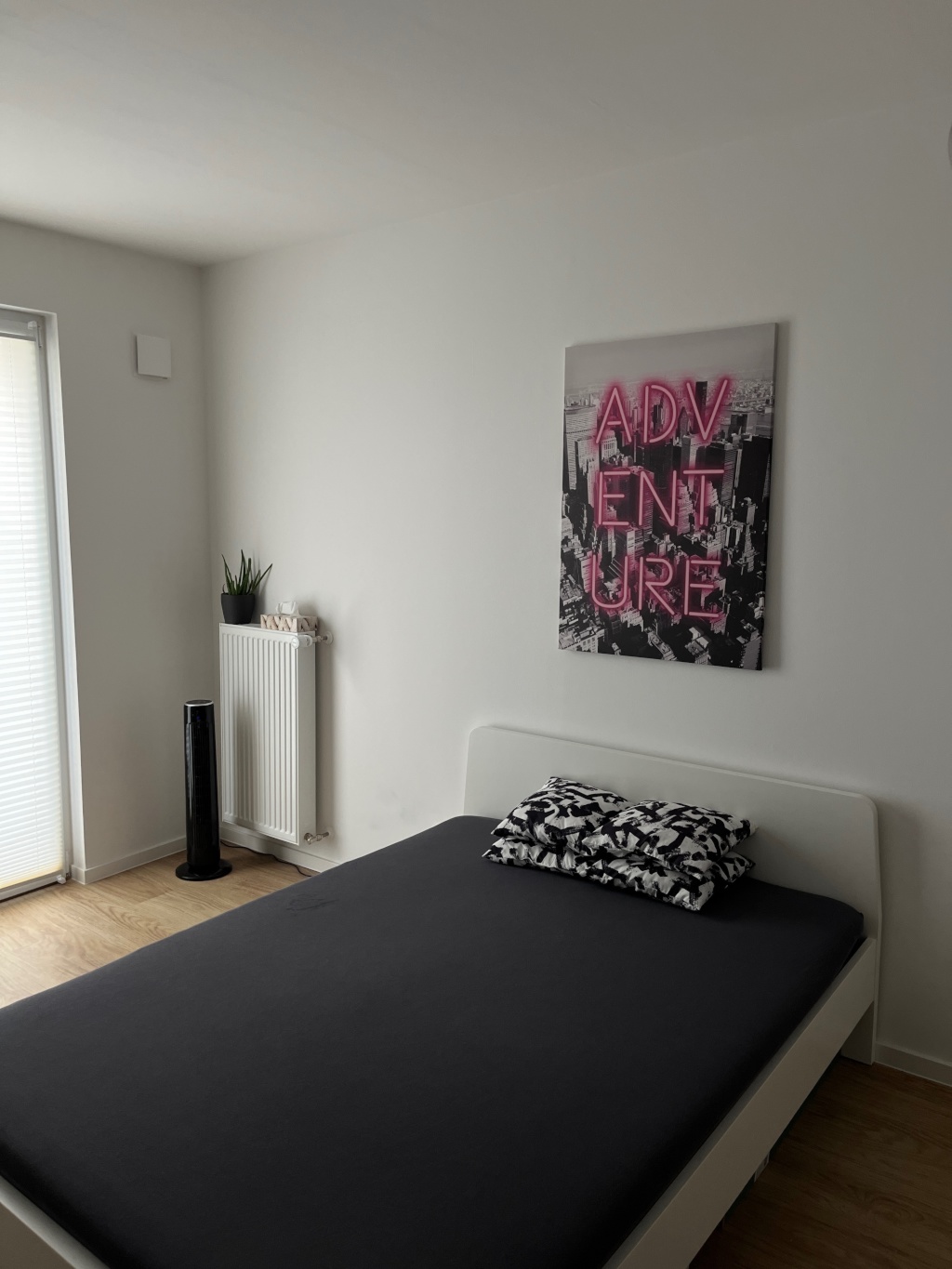 Möblierte 1-Zimmer-Neubauwohnung zur befristeten Untervermietung | WBS erforderlich – Käthe-Dorsch-Ring, 12353 Berlin Gropiusstadt – Vorschaubild 2