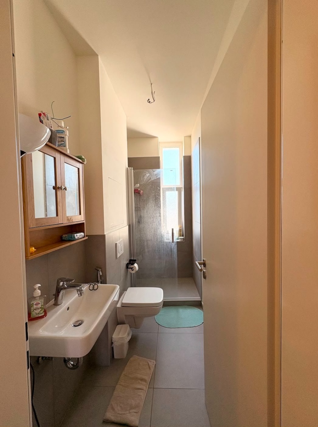 Bright, furnished 1-room apartment available immediately - General Woyna Straße – General-Woyna-Straße 49, 13403 Berlin Reinickendorf – Vorschaubild 6