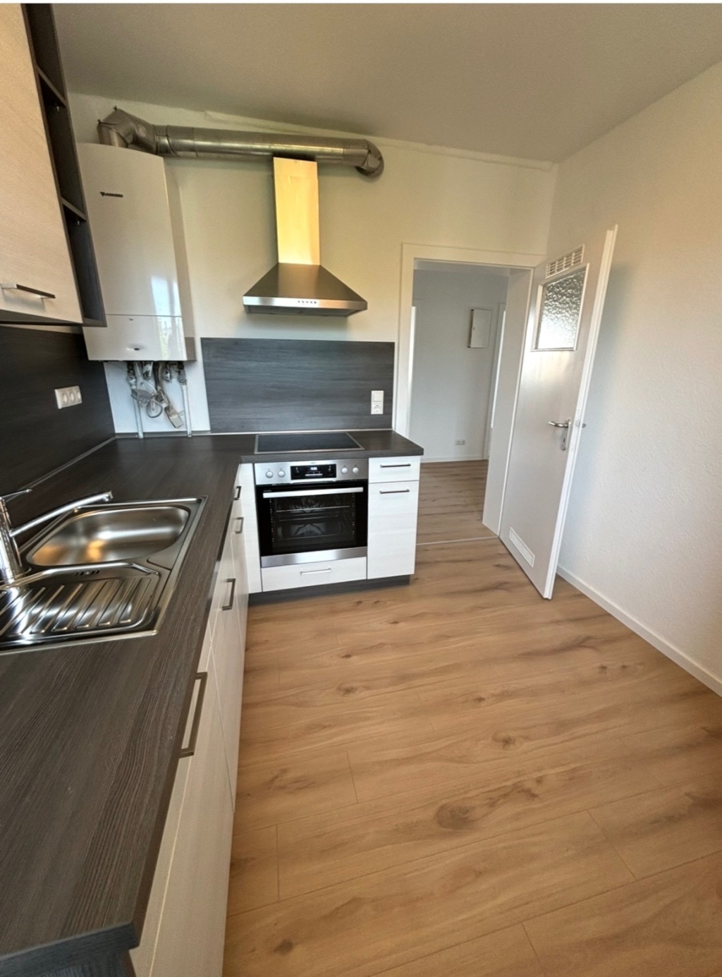 WG-geeignete 4-Zimmer-Wohnung in Rheinufernähe – Templerstraße, 55116 Mainz Altstadt – Vorschaubild 2