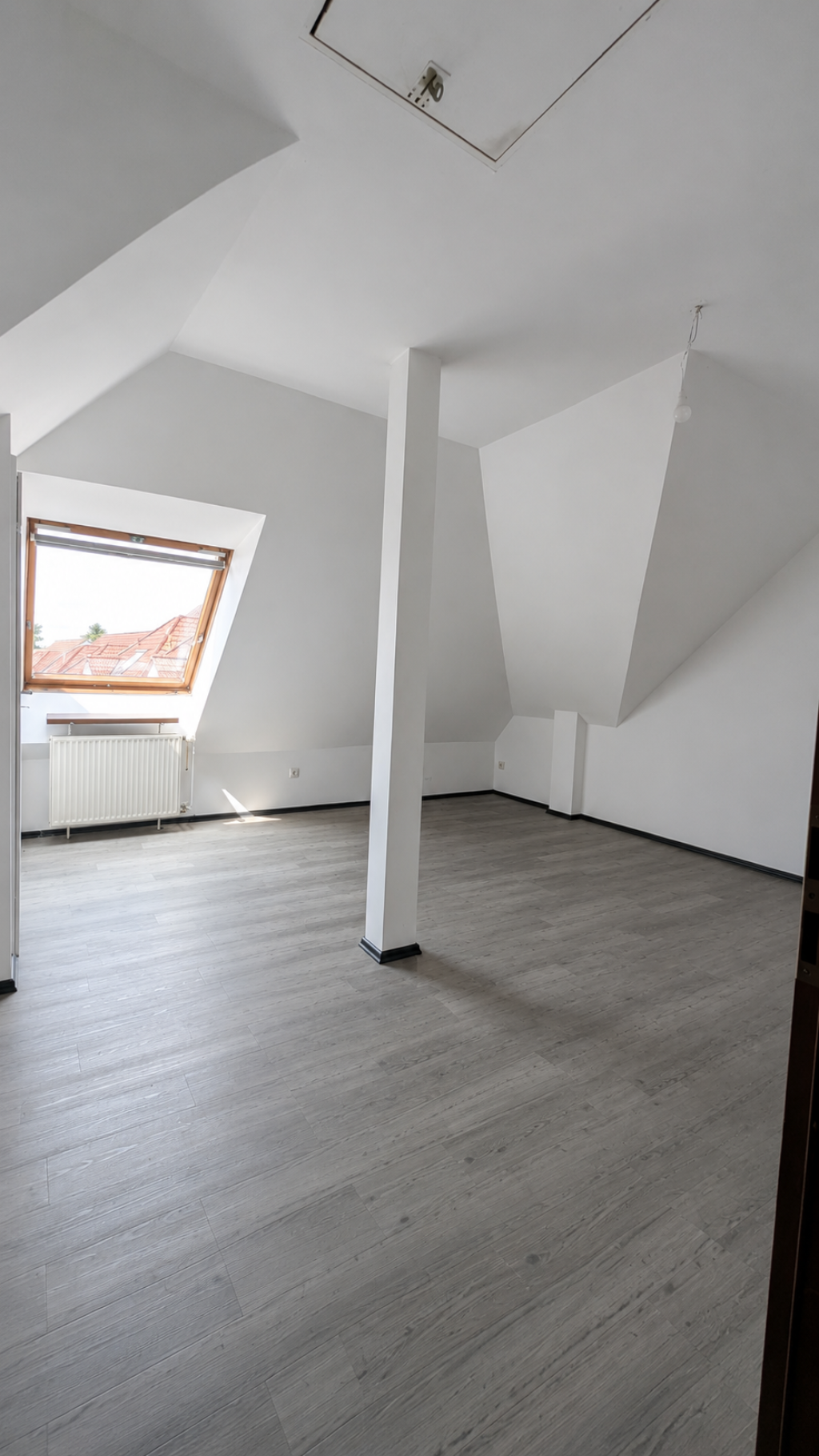 Helle 88 m2-Wohnung (WG-geeignet) mit Gartenblick in Essen-Steele – befristet auf 1 Jahr (Verlängerung möglich) – Füllenkamp, 45279 Essen Freisenbruch – Vorschaubild 2