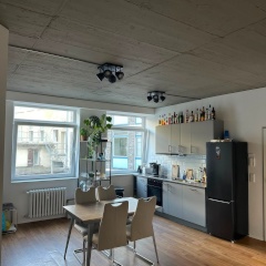 Anzeigenbild: WG-Zimmer auf Zeit I 18qm hell & sauber + TG-Stellplatz & All-In Miete