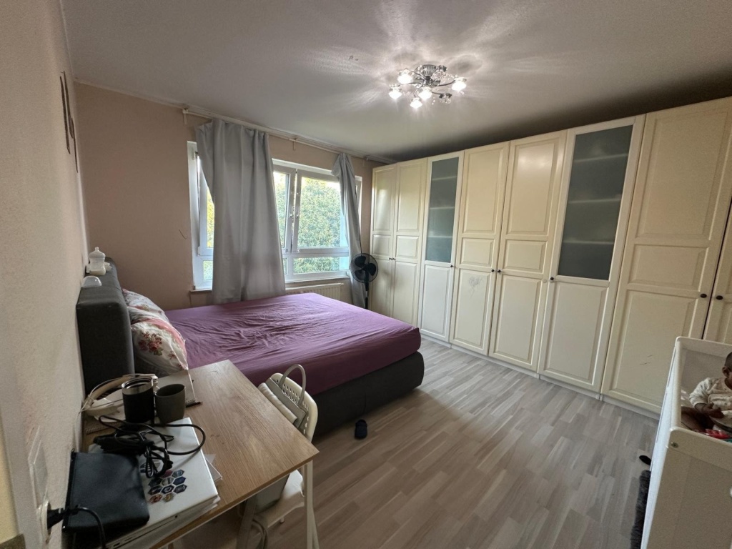 Wir vermieten 2 Zimmer in einer 3-Zimmer-Wohnung für 2,5 Monate zur Untermiete.Nur für Frauen Oder Ehepaar (Ehemann & Ehefrau) – Altenessenerstr, 45326 Essen Altenessen – Vorschaubild 4