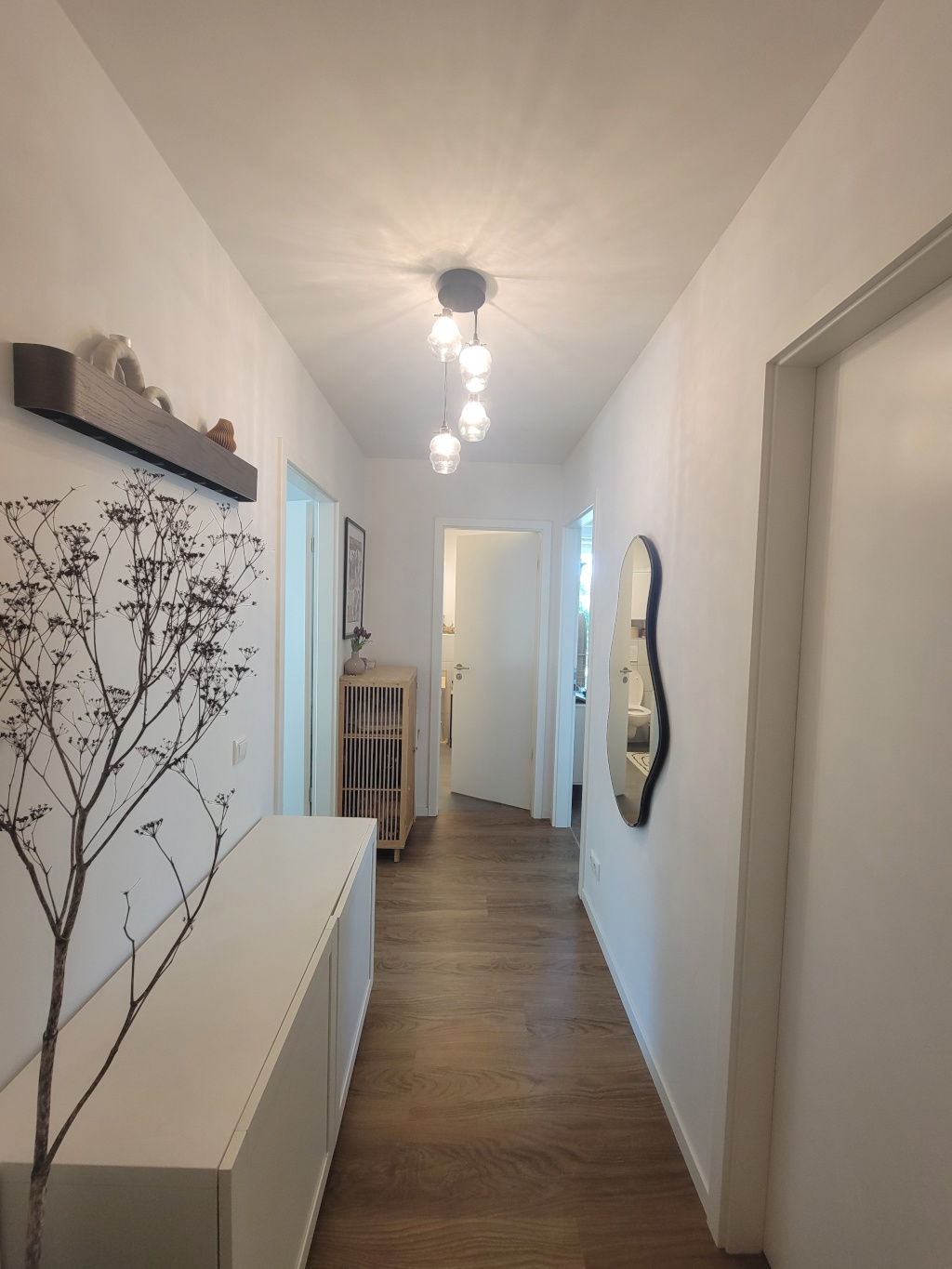 Wohnung Wedding Wiesenstraße 55 - Eingangsbereich von Wohnungstür aus