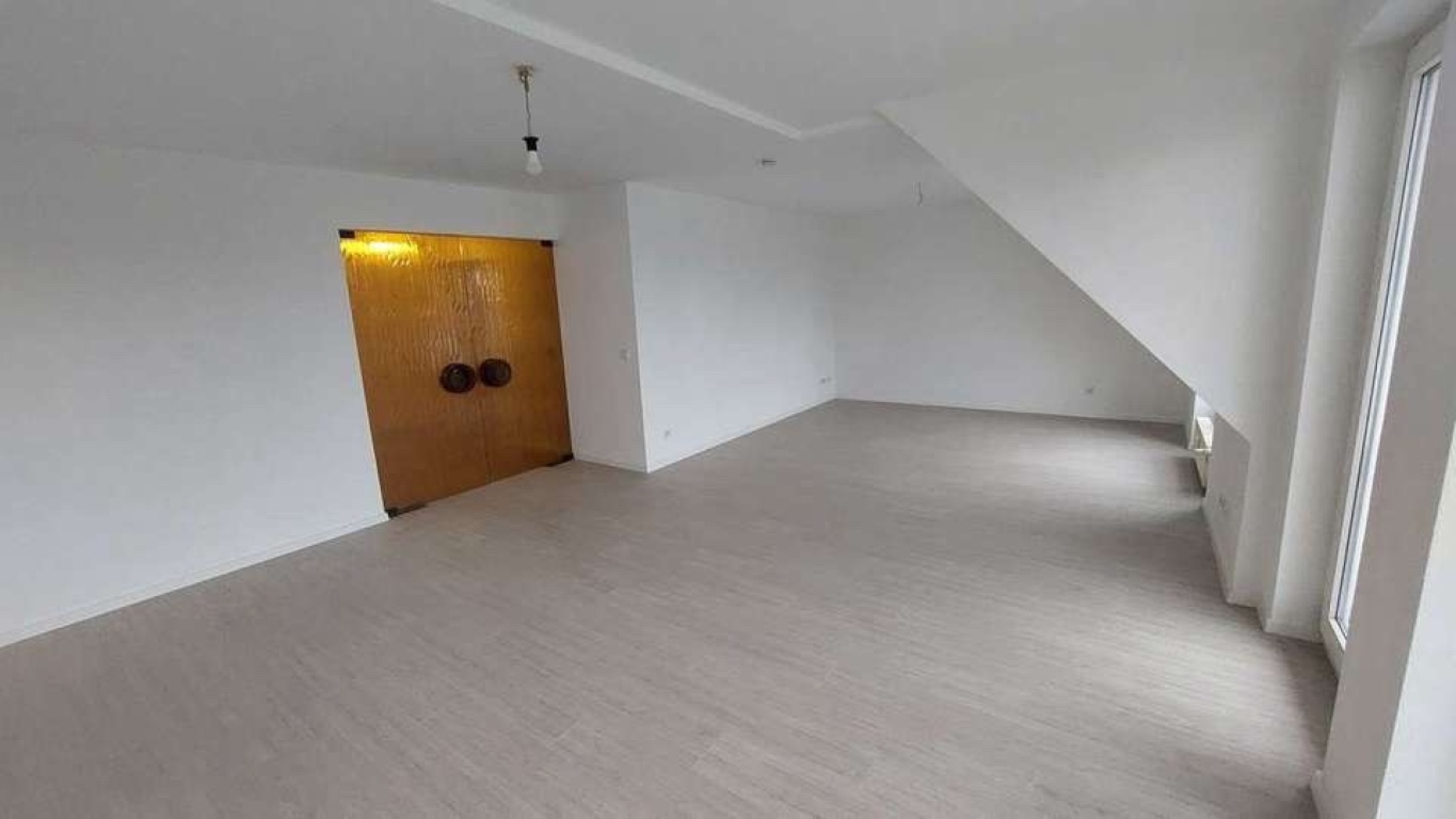 Modernisierte 3-Zimmer-Maisonette-Wohnung in Köln-Rath