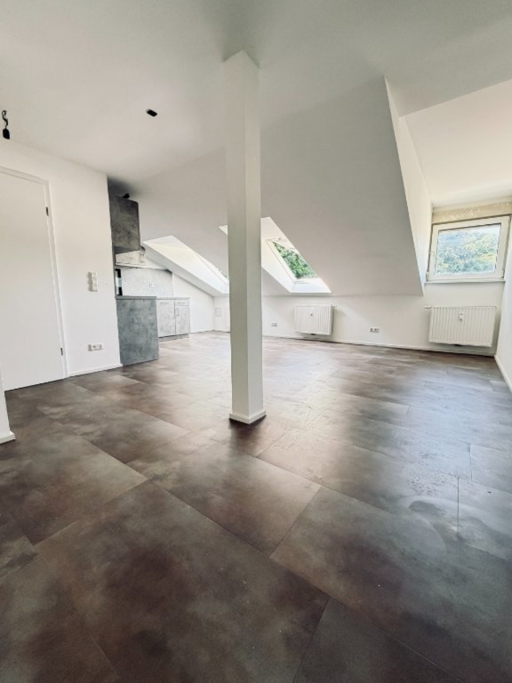Im Jahr 2022 kernsanierte 2-Zimmer-Wohnung in ruhiger Lage – Bachwiesenstraße 23, 70199 Stuttgart Kaltental – Vorschaubild 3