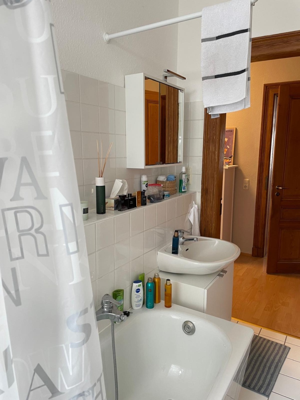 idyllische 2-Raum-Wohnung mit Dächerblick vom Balkon im denkmalgeschütztem Haus – Motteler Str.7, 4155 Leipzig Gohlis-Süd – Vorschaubild 11