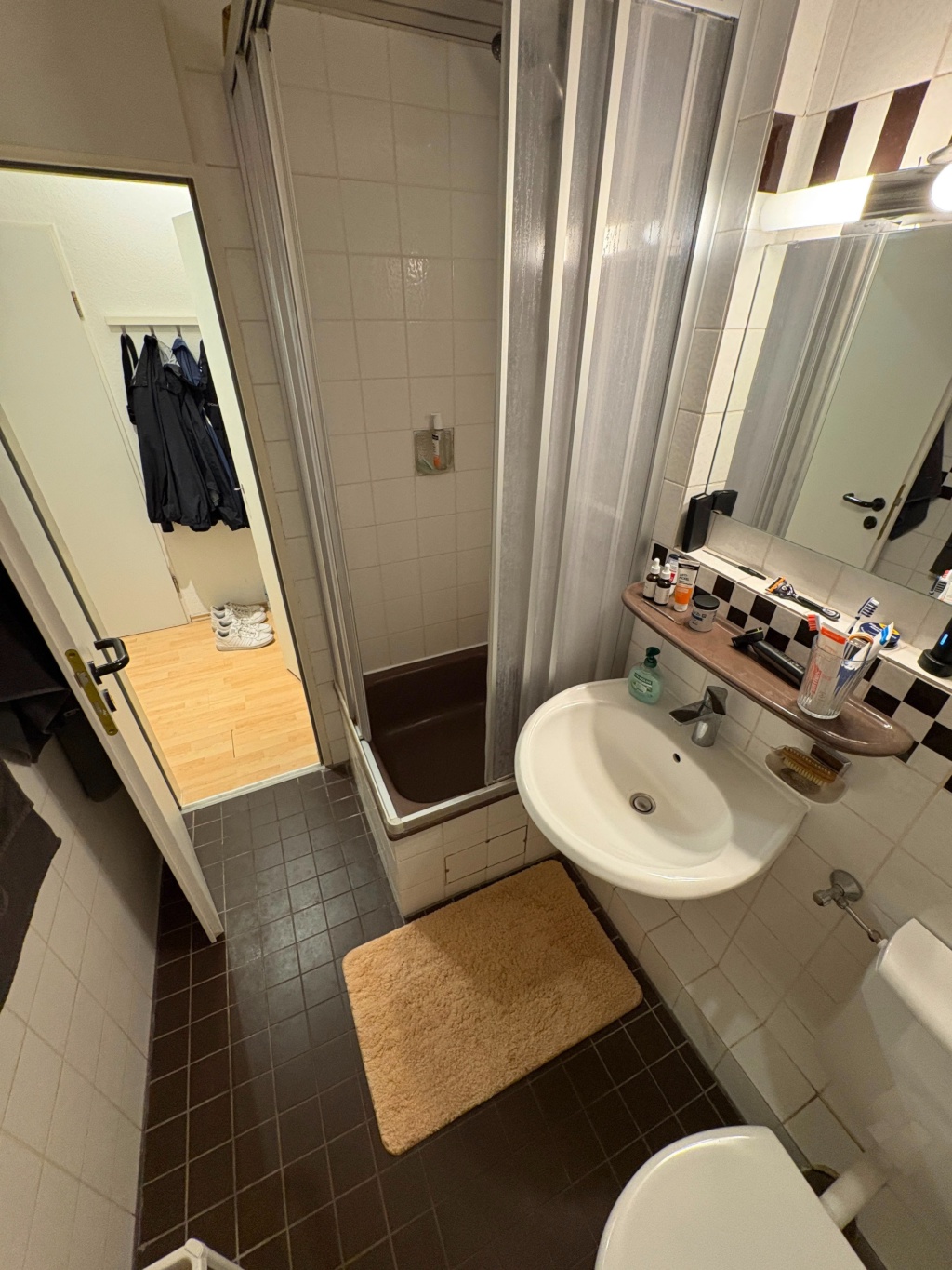 NUR TAUSCH: Biete 1-Zimmer-Wohnung in Köln-Sülz - Suche Wohnung in Berlin im Ring – Gustavstr. 15, 50937 Köln Sülz – Vorschaubild 14