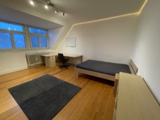 Anzeigenbild: Möbiliertes WG-Zimmer in Weststadt zur Zwischenmiete