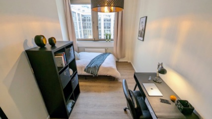10 * AVAILABLE ROOM in international 8er WG*flexible renting period***