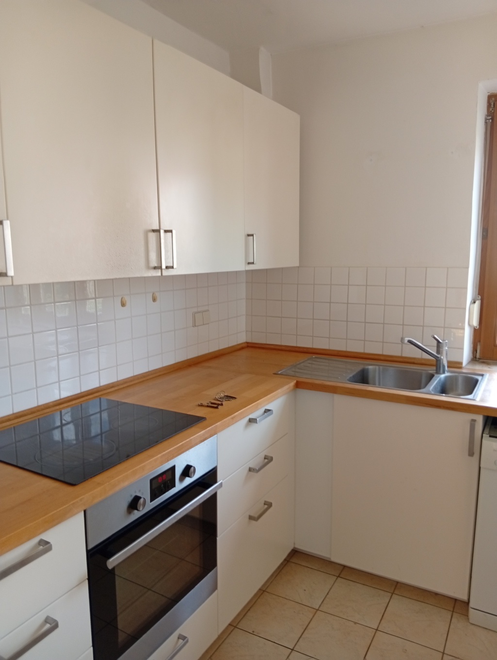 Freundliche und helle 3-Zi-Wohnung in Bad Cannstatt – Saarstr, 70374 Stuttgart Bad Cannstatt – Vorschaubild 3