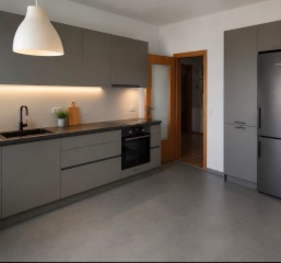 Ad image: Neu renovierte Wohnung 87qm (WG geeignet)