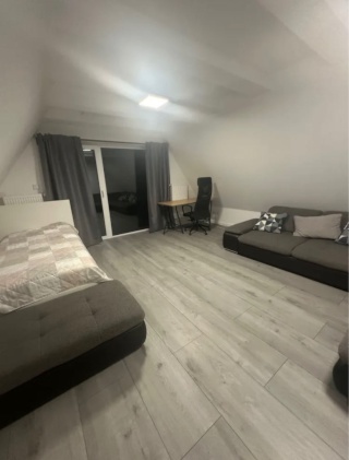 Imagen del anuncio: 19 meter square room in a shared apartment with a garden