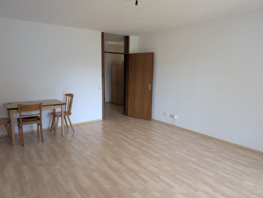 1 teilmöbliertes Zimmer befristet in 2-Zimmerwohnung – Michael-Müller-Ring, 55128 Mainz Bretzenheim – Vorschaubild 7
