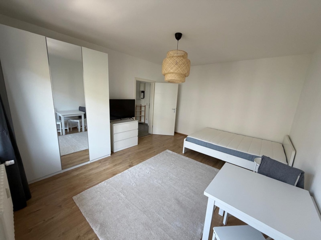Newly Renovated Single Studio with Balcony, 5 min away from S-Bahn Wedding / U-Bahn Leopoldplatz – Adolfstraße 14, 13347 Berlin Wedding – Vorschaubild 9