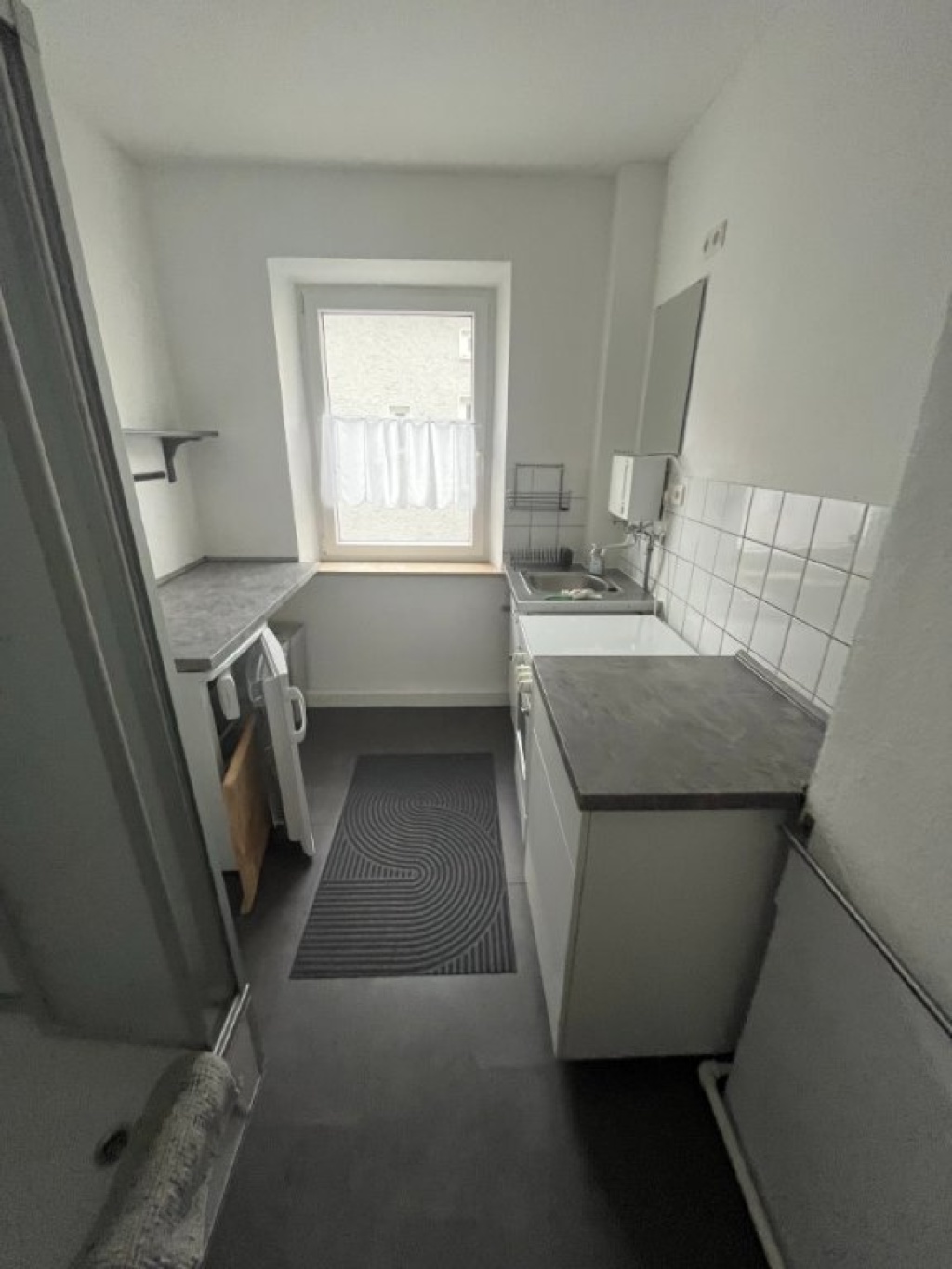 🏠 Befristete Untermiete in Augsburg-Oberhausen | 30.08.–20.09.2026 – Ebnerstraße 3, 86154 Augsburg Oberhausen – Vorschaubild 5
