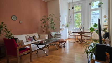 Moderne 82 m2 Wohnung in Friedrichshain – 2 Schlafzimmer, Balkon & großer Wohnbereich — photo 1
