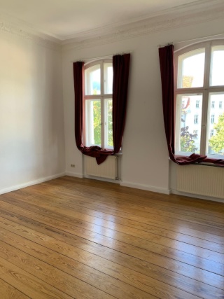 Anzeigenbild: Helles Altbau WG Zimmer