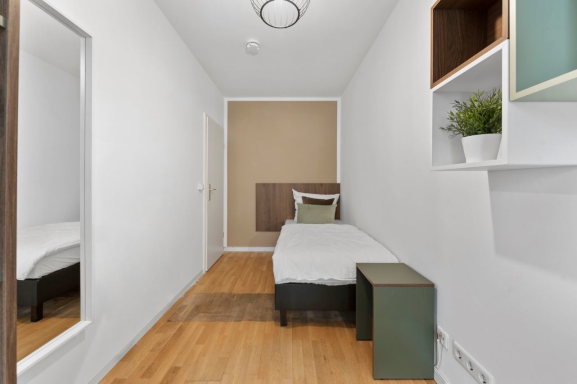 Privates Zimmer in einer Wohngemeinschaft in der Mohrenstraße – Anton-Wilhelm-Amo-Str., 10117 Berlin Mitte – Vorschaubild 5