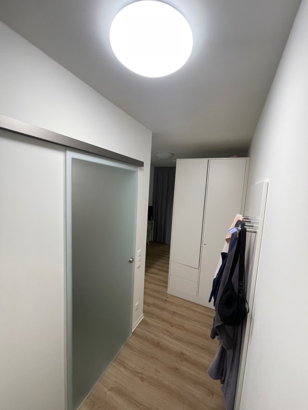 Möbliertes 18 m2 Studio-Apartment zur Untermiete (01.09. – 30.12.) in Berlin-Wedding – Osloerstraße, 13347 Berlin Wedding – Vorschaubild 4