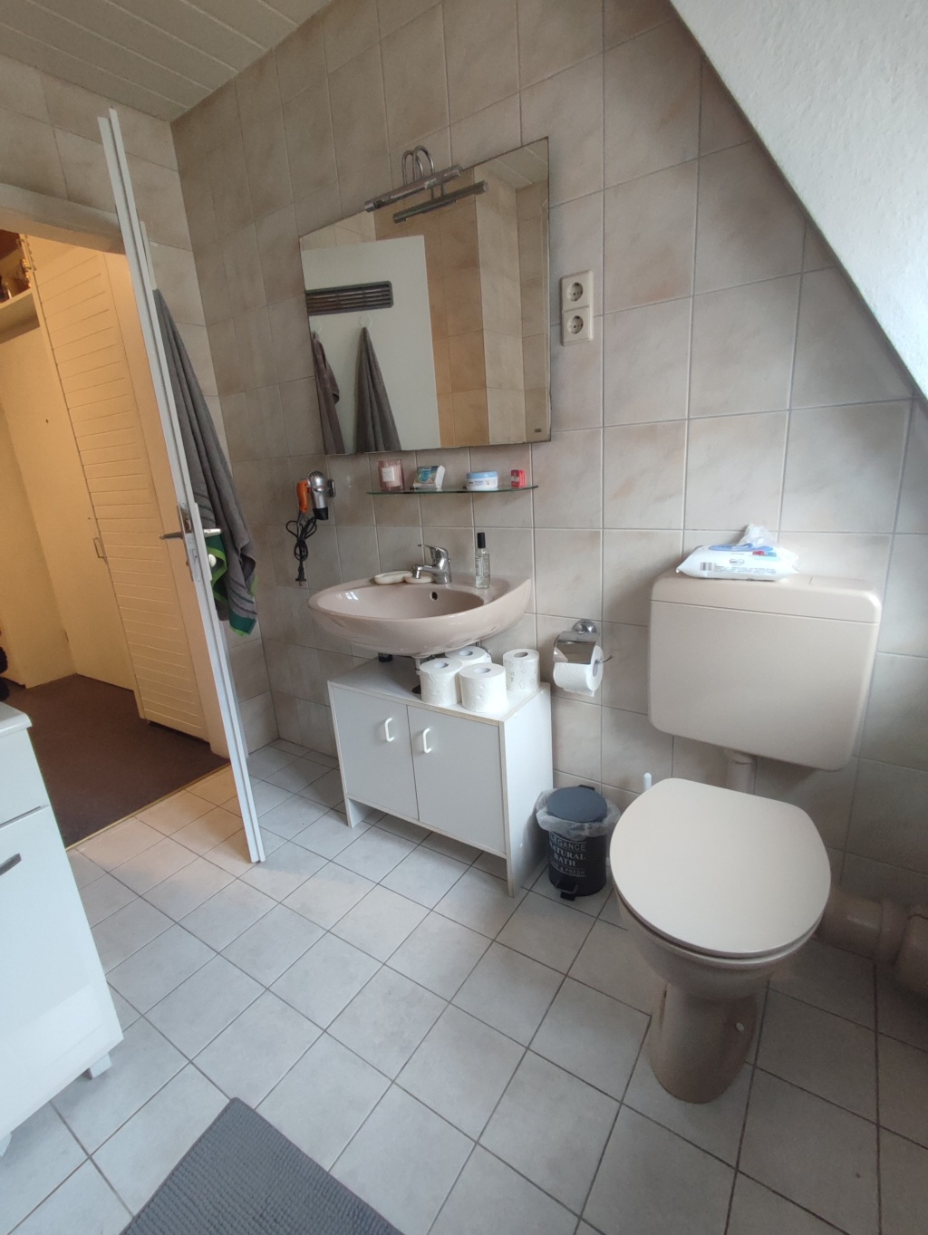 Möblierte 2 Zimmer Wohnung in Stuttgart Heslach – Hahnstr. 17, 70199 Stuttgart Süd – Vorschaubild 15
