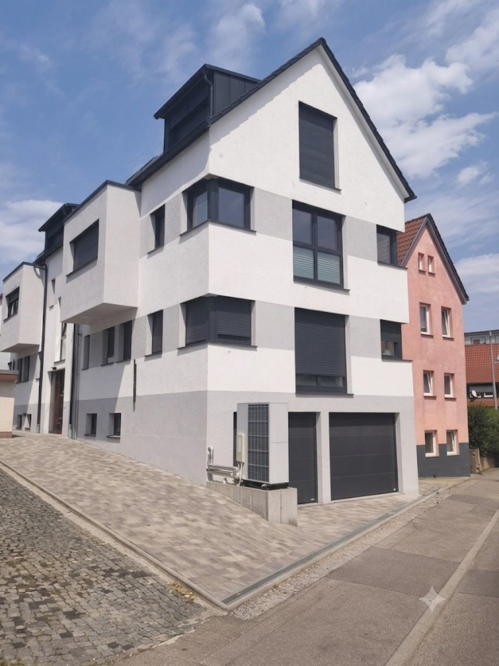 Wir suchen eine/n Nachmieter/in für unsere 2,5-Zimmer-Neuwohnung