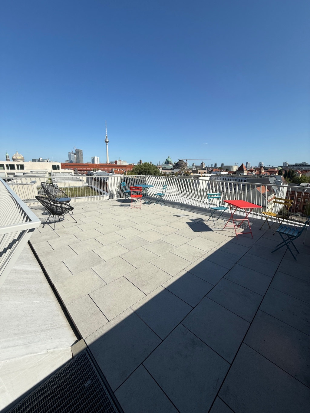 Berlin Mitte | Furnished Design Apartment | €1,250 all-inclusive – Johannisplatz, 10117 Berlin Mitte – Vorschaubild 10