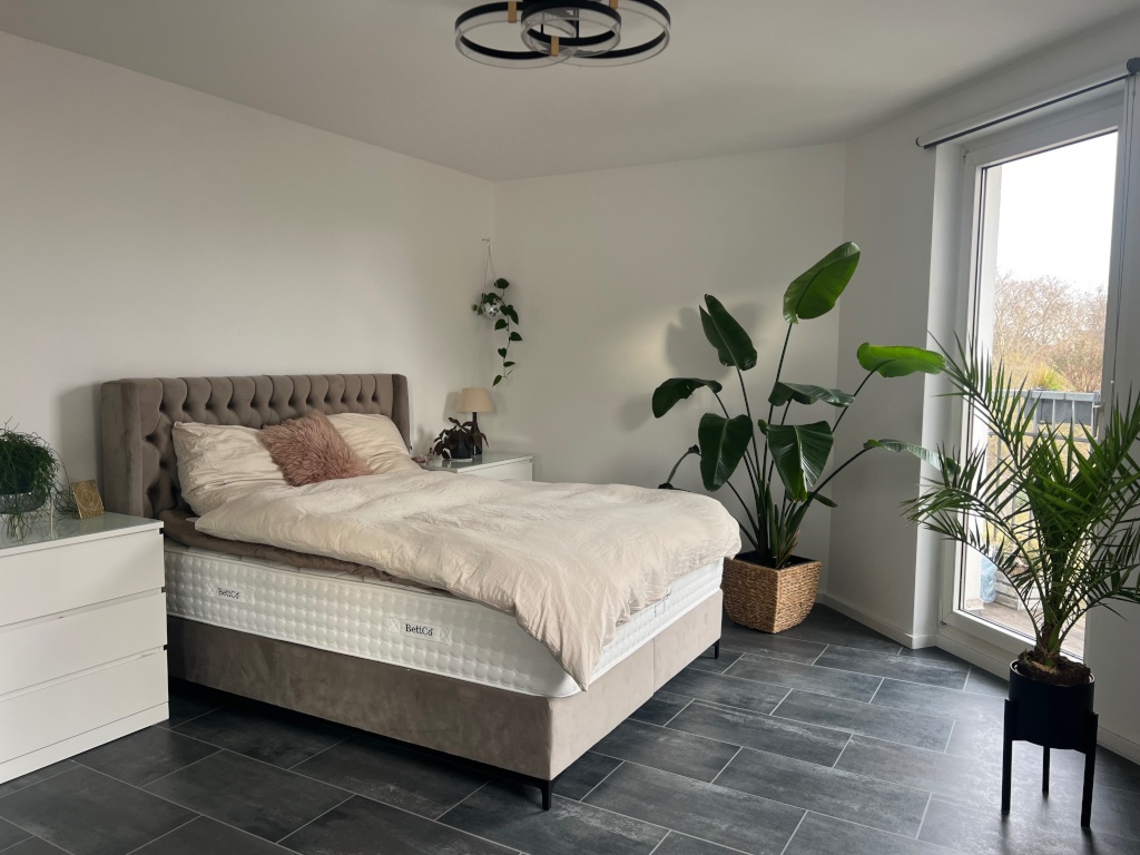 2 Zimmer Wohnung BEFRISTET 01.09.-04.10.