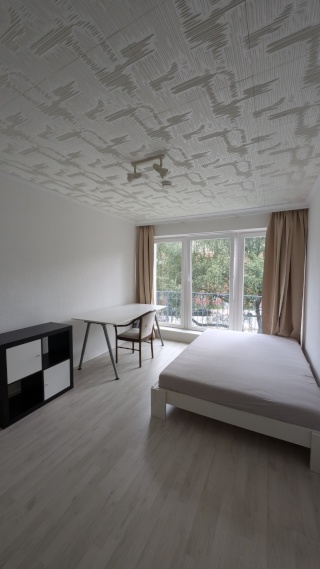 Zimmer mit super Anbindung an die Innenstadt und Unis, 3er Maisonette Wohnung