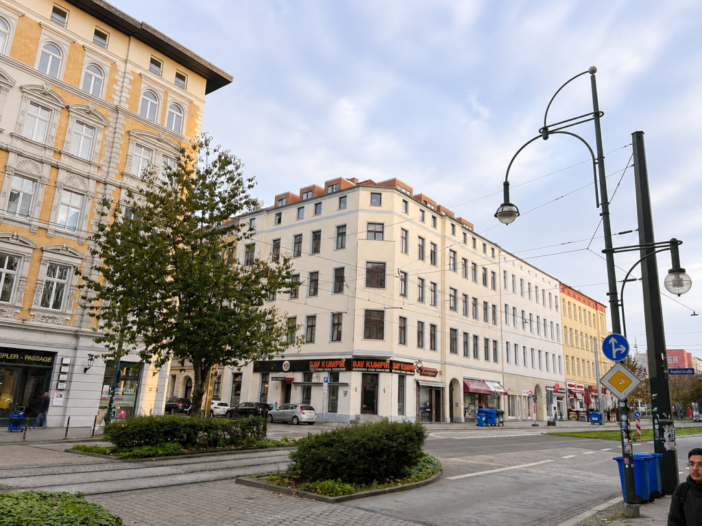 Premium 4 Zimmer WG Maisonette Wohnung