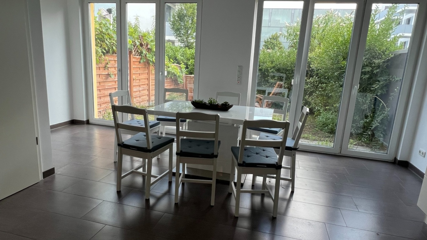 WG-Zimmer Adlershof Newtonstraße 11 - Wohnküche Garten
