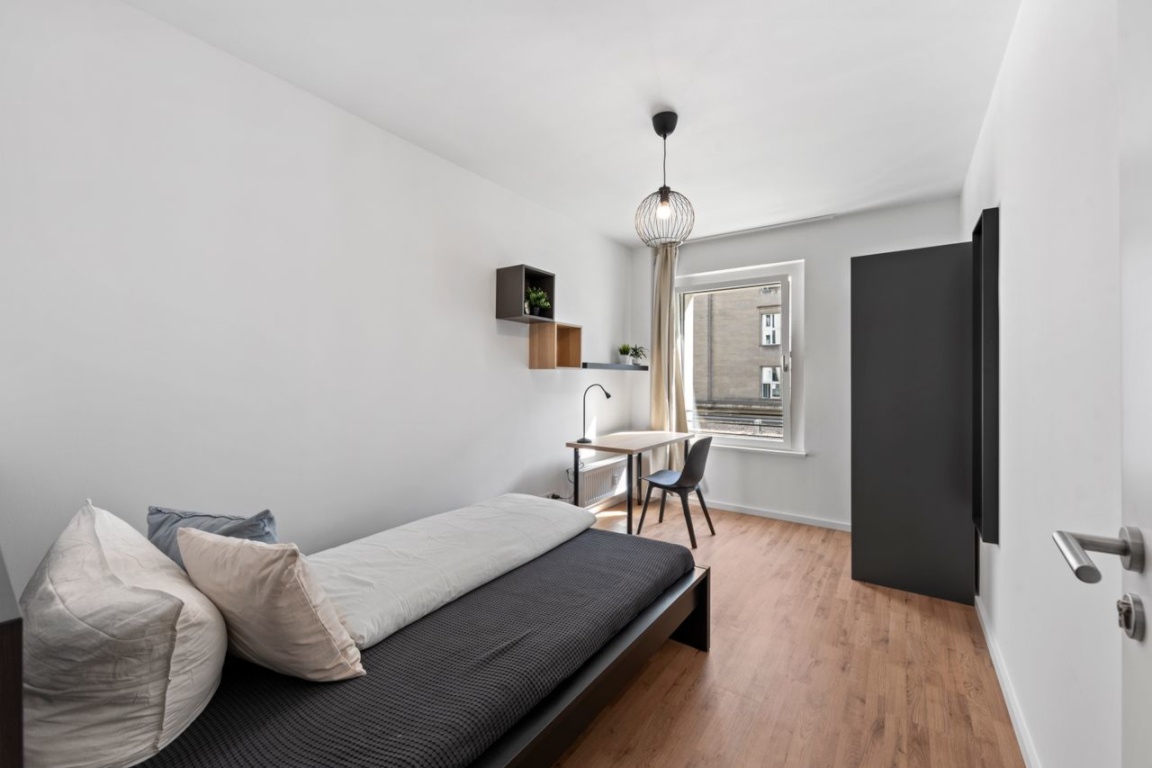 Helles Zimmer in renovierter Wohnung in der Turinerstraße – Friedrichstraße, 10117 Berlin Mitte – Vorschaubild 7